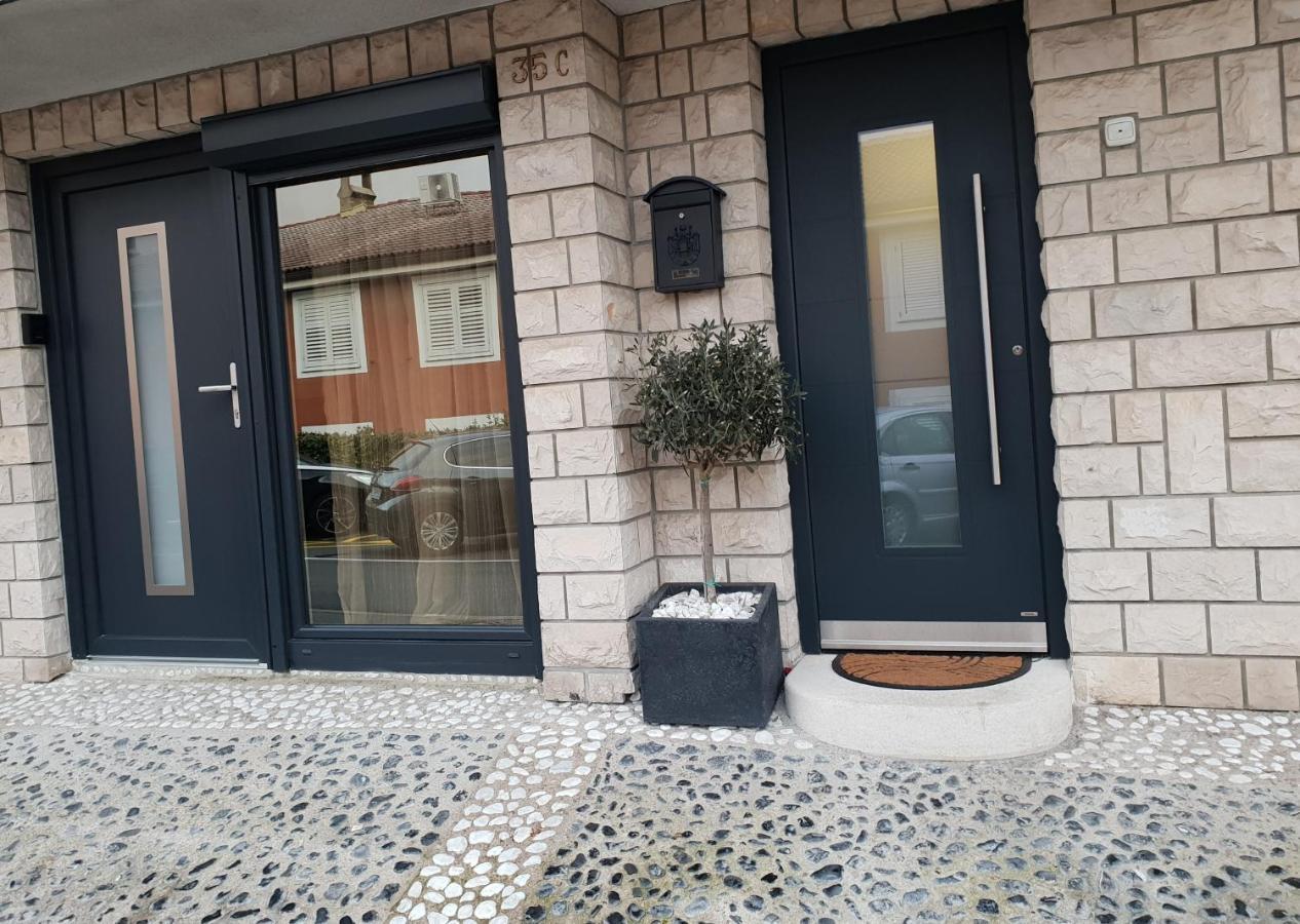 La Vita Urbana Koper Bagian luar foto
